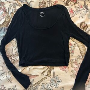 Black long sleeve crop Top